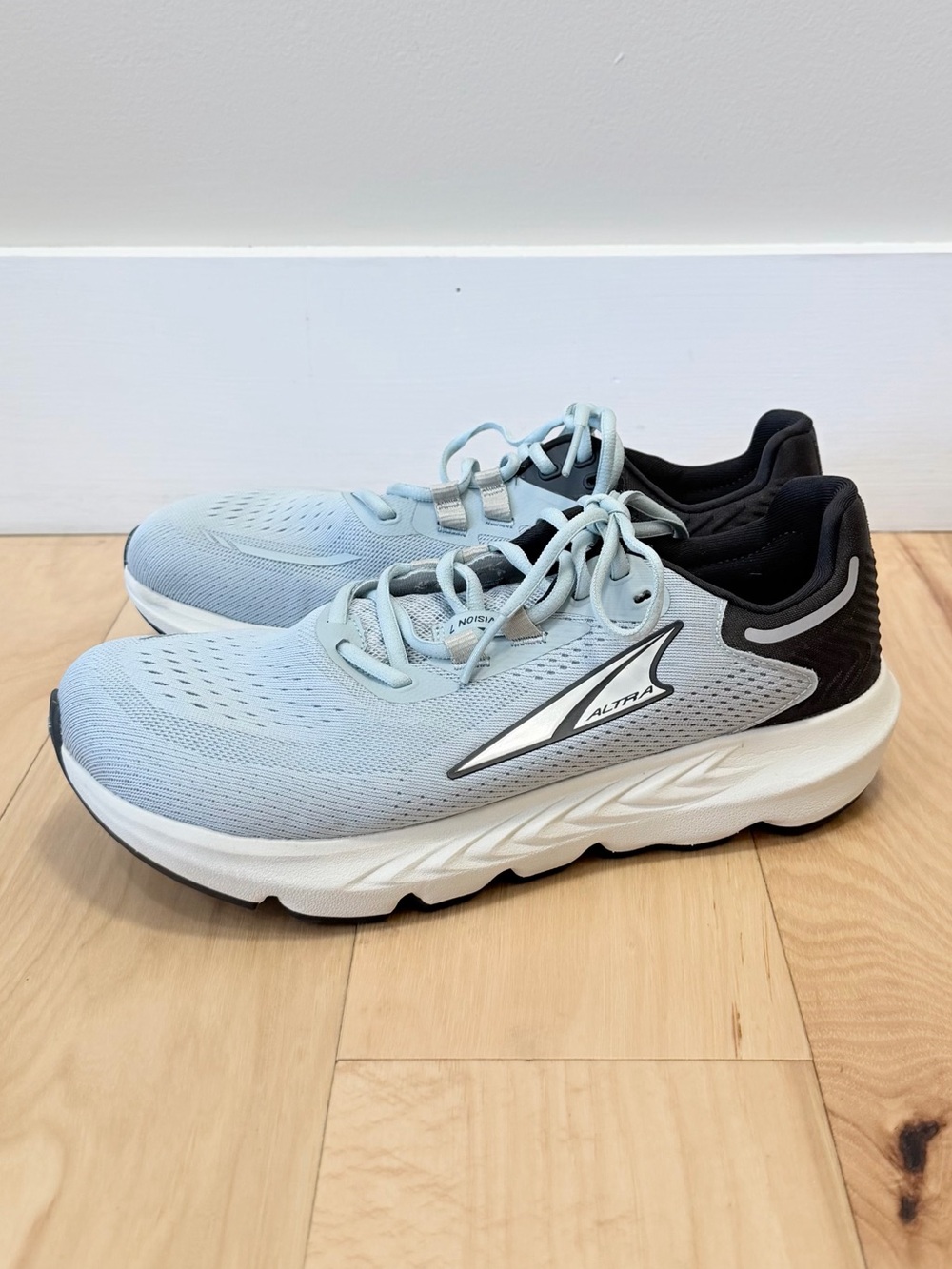 NWOB Altra Men’s Provision 7 Sneakers